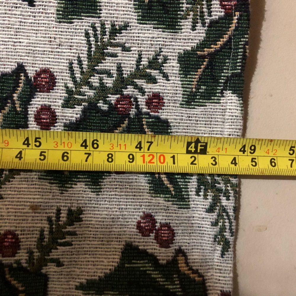 🐱 Christmas Table Runner - Picture 3 of 5